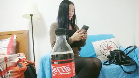 迷妹推荐--经验值满分老司机来的，极品美乳白又大，激情交合淫荡精彩