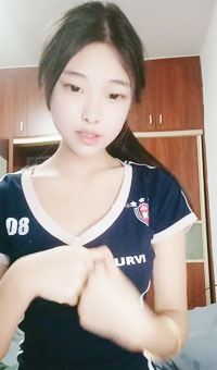 颜值巅峰校花！每次都害我打飞机扣穴自慰