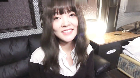 太过色情的妻子沉浸在快乐的余韵中