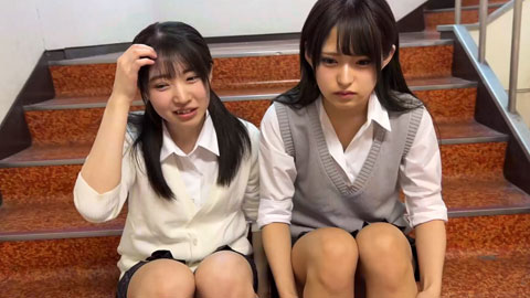 校内楼梯间女女互博