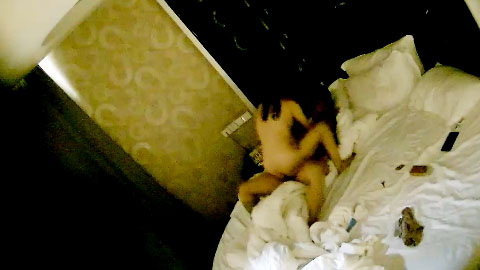 迷妹推荐--一见面就直接来，前戏都不用直接硬上