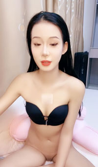 漂亮女神被大鸡巴炮友拼命抽插！高潮不断