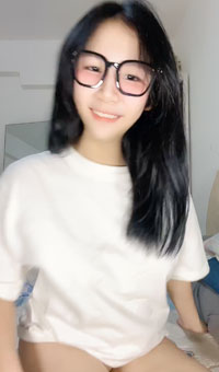 极品学妹少女的奶子好美道具自慰馒头逼