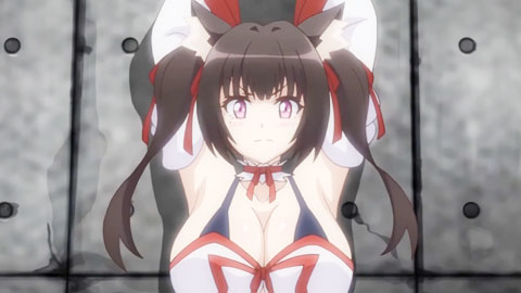 巨乳女子大生がコスプレ七変化