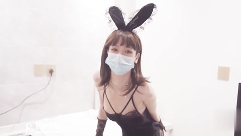 迷妹推荐--女上位淫荡慢摇 后入顶撞