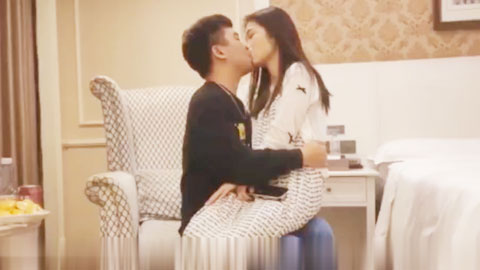 迷妹推荐--释放各自的欲望 疯狂打桩太刺激 激情了让她爽歪歪高潮