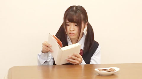 奇葩乱伦,假装成哥哥的充气娃娃被狠狠的操了一顿