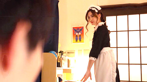 高大的女僕和色情邪惡的孩子-03